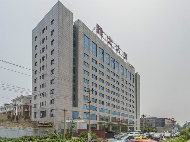 重庆大量的精品女装服装货源哪里定制比较好