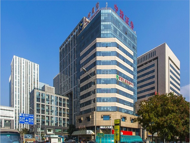 乌当区汽车凹陷修复厂